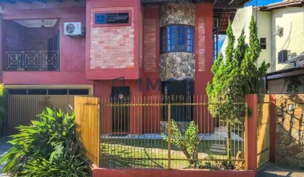 Casa com 2 suítes + 1 quarto, Ilha da Figueira - Jaraguá do Sul