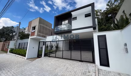 Casa Alto Padrão com 4 Suítes, Amizade - Jaraguá do Sul