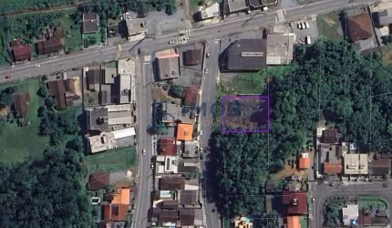 Terreno com 950 m² de área total no bairro Chico de Paulo