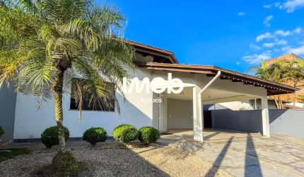 CASA COM 1 SUÍTE + 3 QUARTOS, JARAGUÁ ESQUERDO