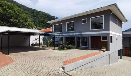 Casa em Condomínio para Venda em Teresópolis, Comary, 3 dormitórios, 2 suítes, 3 banheiros, 2 vagas