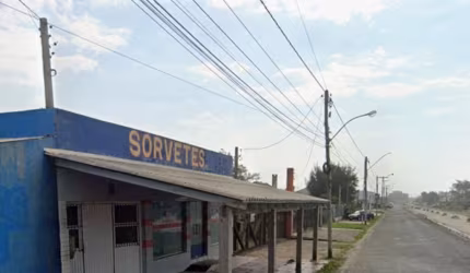 Excelente local para investir comercial. E de BRINDE  uma residência tudo junto, no mesmo local.