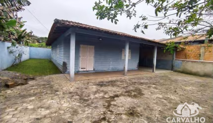 Casa com 3 dormitórios para alugar, 180 m² por R$ 2.648/mês incluso IPTU, taxa de lixo e garantia locatícia - Itajuba - Barra Velha/SC