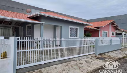 Casa com 3 dormitórios à venda, 100 m² por R$ 890.000,00 - Centro - Penha/SC