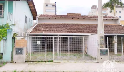Casa com 2 dormitórios para alugar, 70 m² por R$ 3.713/mês - Incluso(IPTU,LIXO E GARANTIA) - Itacolomi - Balneário Piçarras/SC