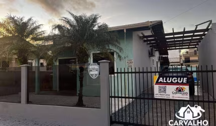 Casa com 2 dormitórios com piscina para alugar, 135 m² por R$ 3.707/mês incluso IPTU, taxa de lixo e garantia locatícia - Itajubá - Barra Velha/SC