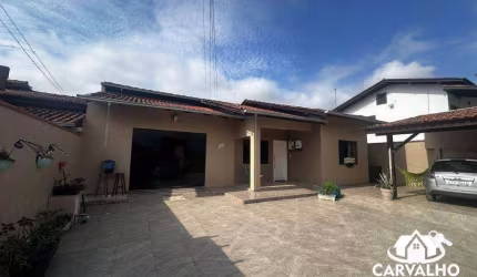 Casa com 2 dormitórios para alugar, 160 m² por R$ 5.113/mês incluso IPTU, taxa de lixo e garantia locatícia - Centro - Penha/SC