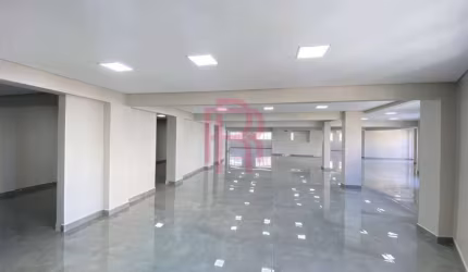 Sala Comercial para locação anual, 360m² no Centro de Balneário Camboriú.