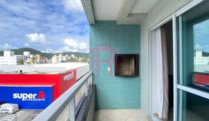 Apartamento, 02 dormitórios, mobiliado para locação anual em BC