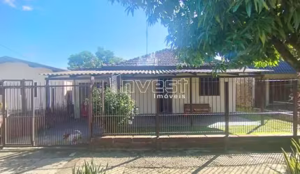 Terreno com duas casas no Santo inácio