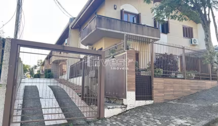Duplex com 3 dormitórios no Santo Inácio!