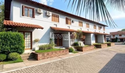 Duplex a poucos da Cadetral.