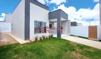 CASA COM 2 QUARTOS NO LOTEAMENTO JARDINS HELENA