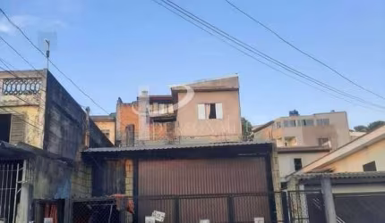 Sobrado com terreno de 400m², Oportunidade Única para Construtoras: Terreno Espaçoso na Penha!