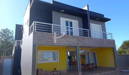 Sobrado à venda, Barro Preto, Porangaba, SP, 300M2, casa de veraneio, 4 quartos, 2 suítes, 4 vagas d