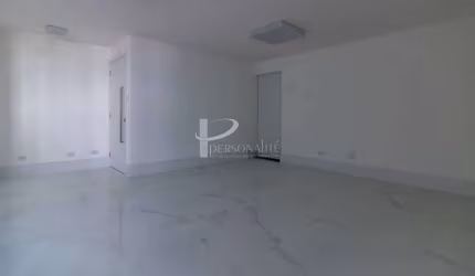Apartamento, 120m², reformado, 4 quartos (2 suítes), 2 vagas, à venda, Santa Cecília.