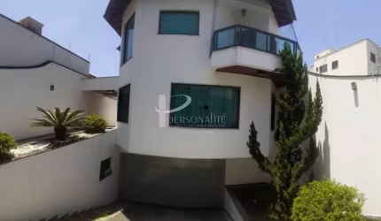 Sobrado de Alto Padrão com 4 Quartos e 4 banheiros à Venda, 546 m² por R$ 2.560.000 - Penha. SP