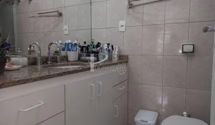 Ótimo Apartamento à venda,85 m², 2 dorms, 2 banheiros, 1 vaga, Próximo ao Parque Ibirapuera - Moema,
