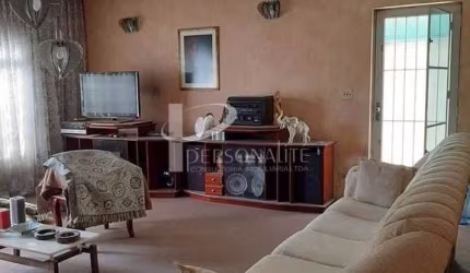 Maravilhosa Casa 294 m2 3 Dorm. 01 Suítes, 4 vagas à venda, Rua Tranquila e segura na Vila Formosa