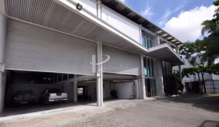 Prédio comercial, 1.970 m2, 3 pavimentos, para locação, Av. Santa Marina, Barra Funda.