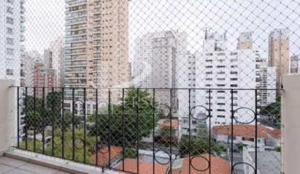 Apartamento reformado, 113 m2, 3 dormitórios, 1 suíte, 2 vagas, para venda, Moema.