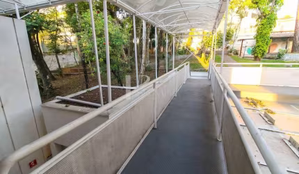 Prédio Comercial 1100 m2 de Terreno 450 m2 AC 2 Pisos 5 vagas