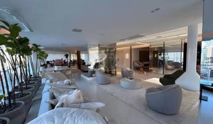 Apartamento á Venda no Condomínio Magnifique com 392m², 4 Quartos e 05 Vagas de Garagem. Jardim Anália Franco. SP.