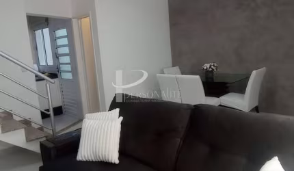 Casa de Condomínio com, 03 Dormitórios , 02 Banheiros e 02 Vagas de Garagem à Venda, 130 m² por R$ 850.000
