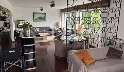 Apartamento, 182m2, 3 quartos sendo 1 suíte, 2 vagas, para venda, Vila Nova Conceição.
