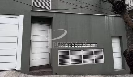 Studio para locação no Condomínio Residencial Elza Trindade fica localizado em Rua Bento Gonçalves. Tatuapé - SP.