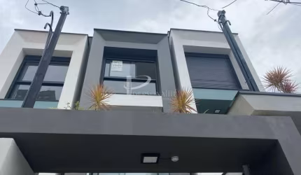 Sobrado Novo com 3 suítes ao lado do Ceret