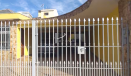 Casa Térrea à venda, Penha, São Paulo, SP - 3 dormitórios, 2 Banheiros, 6 vagas de garagem.