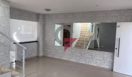 Casa em condomínio fechado com 3 quartos para alugar na Vila Areao, Taubaté  por R$ 2.600