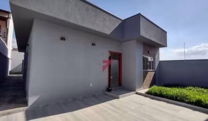 Casa com 3 quartos à venda no Jardim Hipica Pinheiro, Taubaté  por R$ 550.000