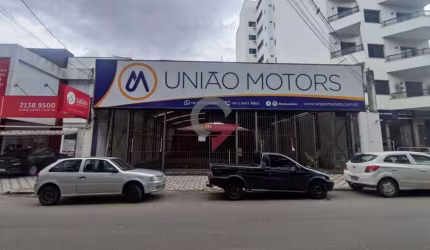 Barracão / Galpão / Depósito à venda no Centro, Taubaté  por R$ 2.700.000