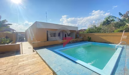 Casa com 4 quartos à venda na Vila São José, Taubaté  por R$ 1.170.000