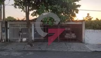 Casa com 3 quartos à venda no Parque Senhor do Bonfim, Taubaté  por R$ 691.500