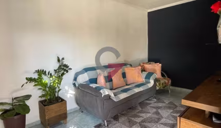 Casa em condomínio fechado com 2 quartos à venda no Jardim dos Estados, Taubaté  por R$ 270.000