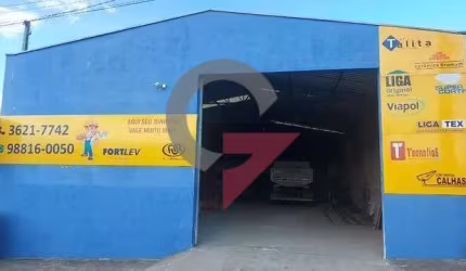 Barracão / Galpão / Depósito à venda no Jardim Continental II, Taubaté  por R$ 690.000