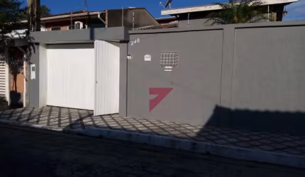 Casa com 3 quartos à venda no Village Tremembé, Tremembé  por R$ 480.000
