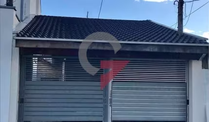 Casa com 2 quartos à venda no Jardim Ana Rosa, Taubaté  por R$ 265.000
