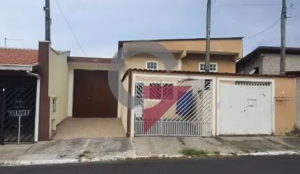 Casa com 2 quartos à venda no Jardim Gurilândia, Taubaté  por R$ 425.000