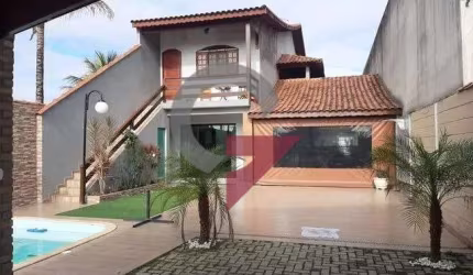 Casa com 6 quartos à venda em Piracangaguá, Taubaté  por R$ 1.010.000