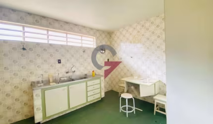Casa comercial para alugar em Piracangaguá, Taubaté  por R$ 8.000
