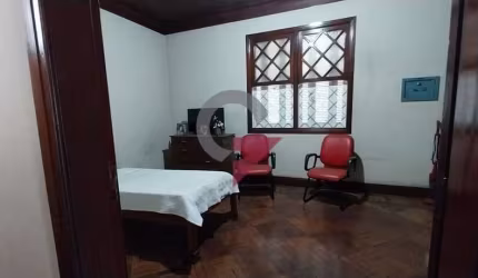 Casa comercial para alugar no Centro, Taubaté  por R$ 2.100