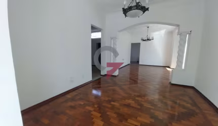 Casa comercial para alugar no Centro, Taubaté  por R$ 2.650