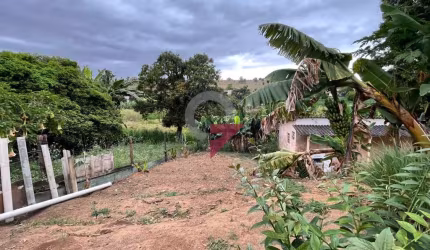 Chácara / sítio com 2 quartos à venda no Campos Elíseos, Taubaté  por R$ 500.000