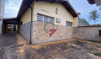 Casa com 2 quartos à venda no Centro, Ubatuba  por R$ 800.000