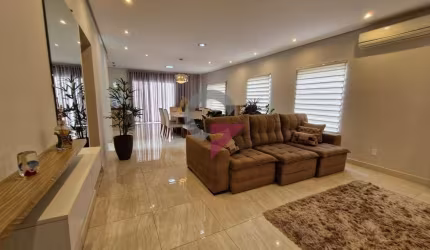 Casa em condomínio fechado com 4 quartos à venda em Piracangaguá, Taubaté  por R$ 1.600.000
