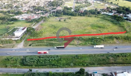 Terreno à venda no Feital, Pindamonhangaba  por R$ 2.590.000